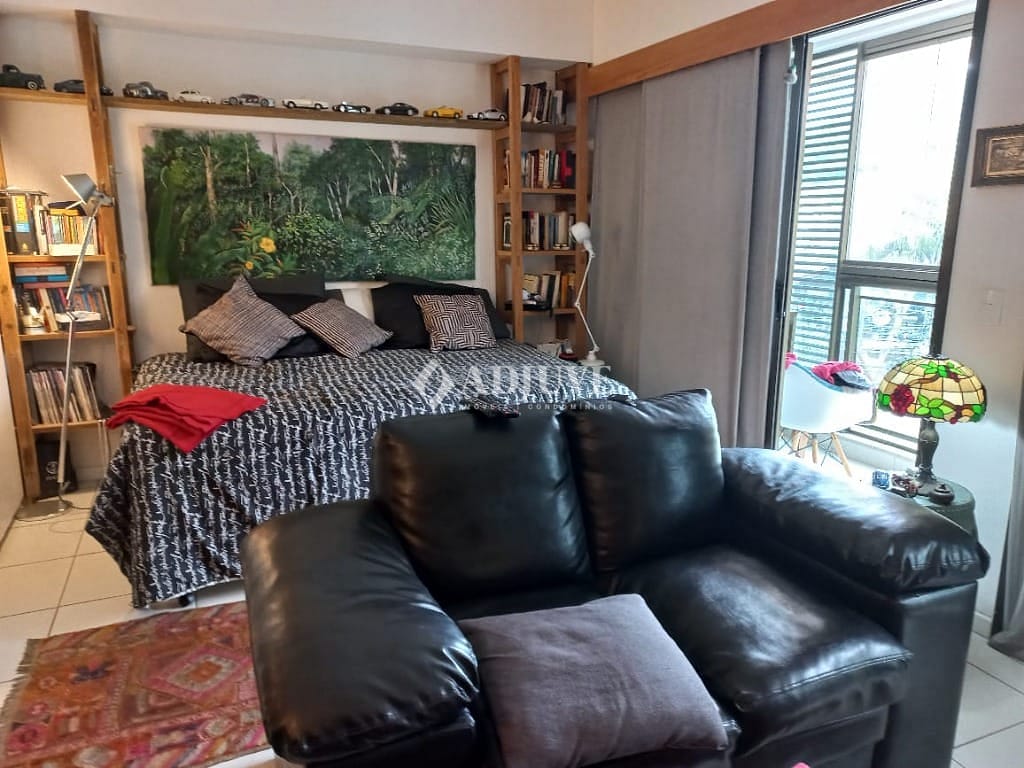 Apartamento à venda com 2 quartos, 70m² - Foto 10