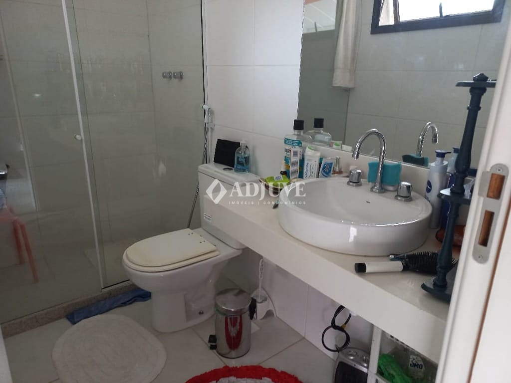 Apartamento à venda com 2 quartos, 70m² - Foto 17