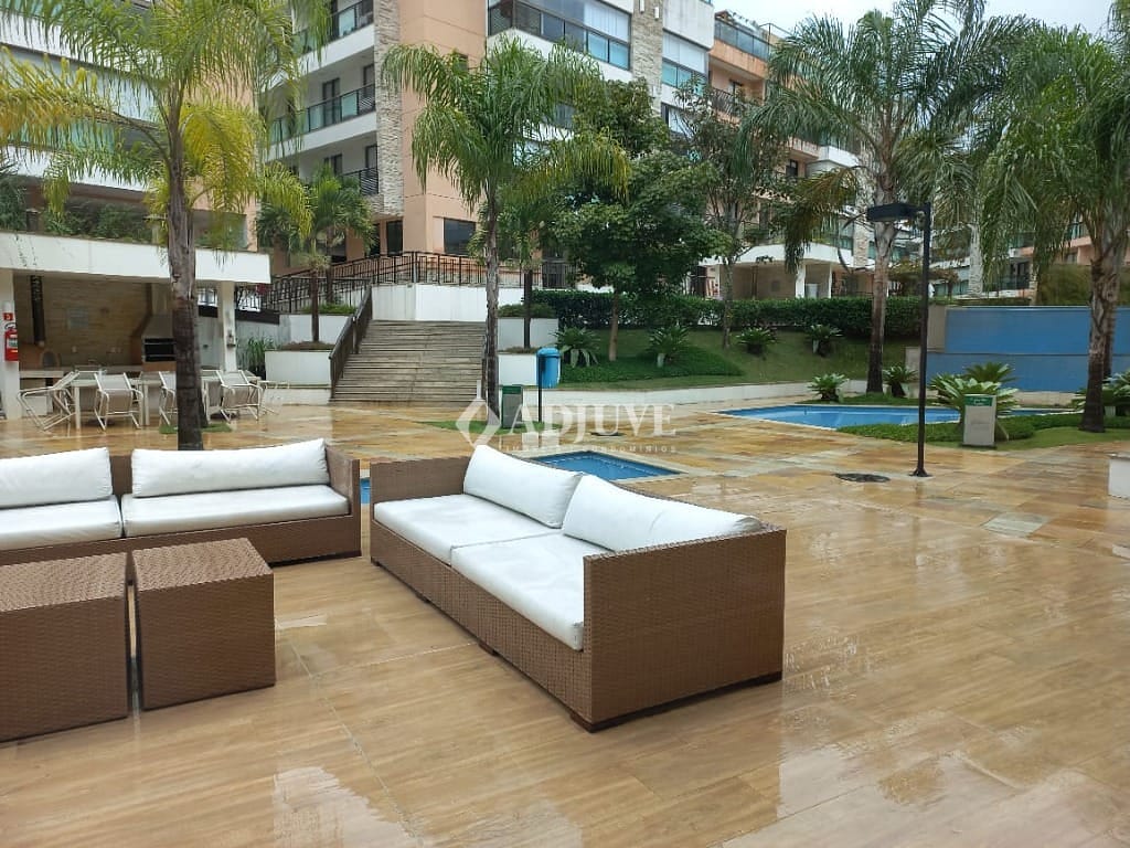 Apartamento à venda com 2 quartos, 70m² - Foto 26