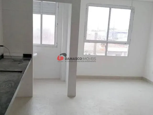 Apartamento 2 quartos e 1 banheiro, para alugar, no bairro Vila Sacadura Cabral em Santo André