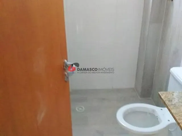 Apartamento 2 quartos e 1 banheiro, para alugar, no bairro Vila Sacadura Cabral em Santo André
