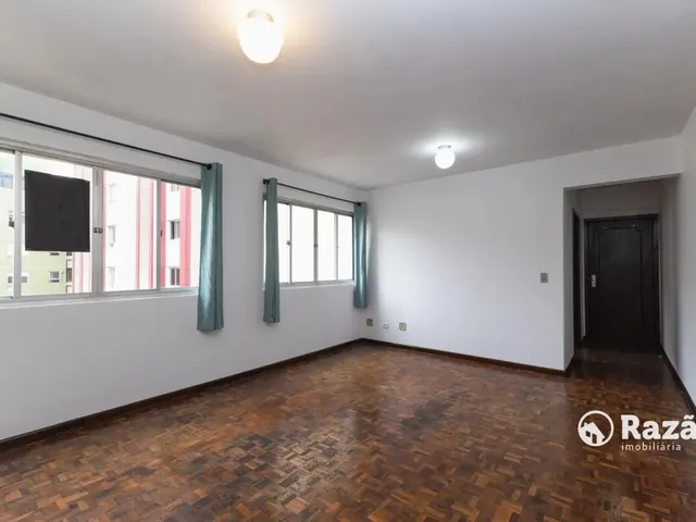 Apartamento 1 quarto e 1 banheiro, para alugar, no bairro Centro em Curitiba