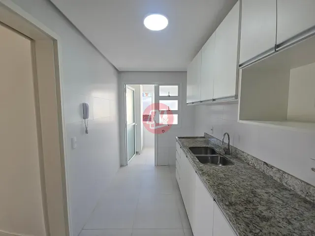 Apartamento com 79m² 2 quartos e 2 banheiros, para alugar, no bairro Jardim Botânico em Porto Alegre