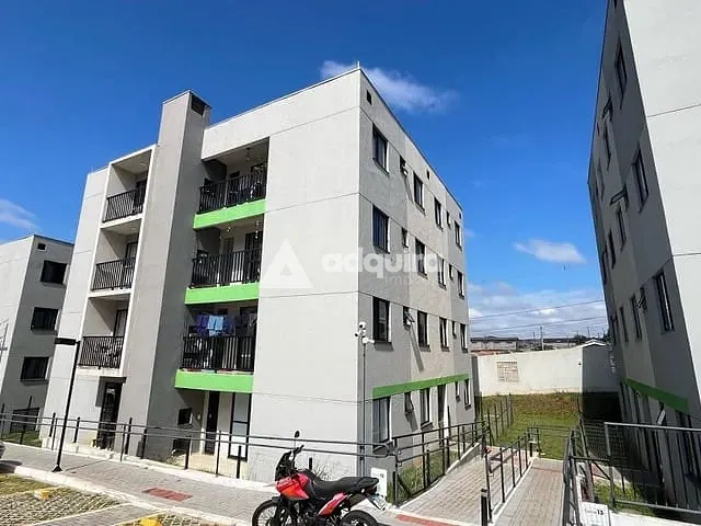 Apartamento 2 quartos e 1 banheiro, à venda, no bairro Colônia Dona Luíza em Ponta Grossa
