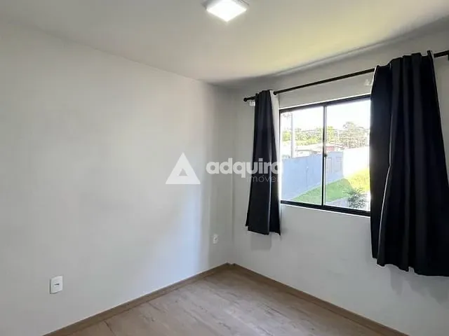 Apartamento 2 quartos e 1 banheiro, à venda, no bairro Colônia Dona Luíza em Ponta Grossa