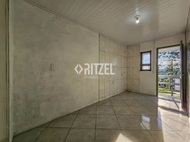 Apartamento 2 quartos e 1 banheiro, para alugar, no bairro Petrópolis em Novo Hamburgo