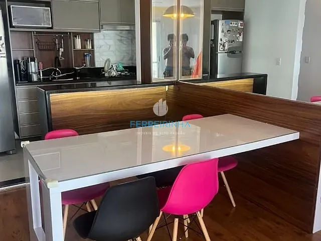 Apartamento 2 quartos e 2 banheiros, à venda, no bairro Vila Sanches em São José dos Campos