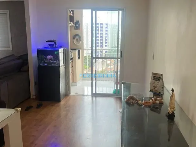 Apartamento 2 quartos e 2 banheiros, à venda, no bairro Vila Sanches em São José dos Campos