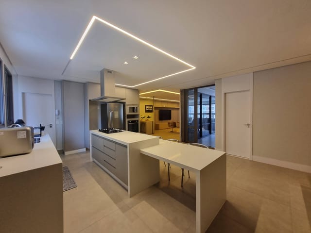 Apartamento com 368m² 3 quartos e 5 banheiros, para alugar, no bairro Gleba Palhano em Londrina