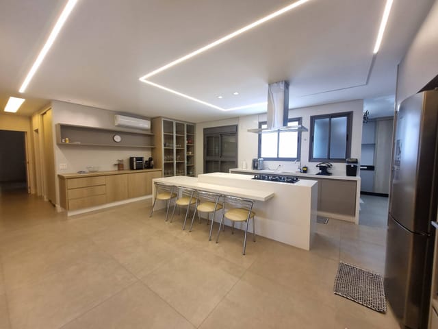Apartamento com 368m² 3 quartos e 5 banheiros, para alugar, no bairro Gleba Palhano em Londrina