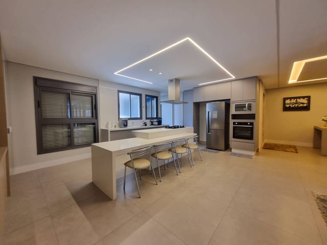 Apartamento com 368m² 3 quartos e 5 banheiros, para alugar, no bairro Gleba Palhano em Londrina