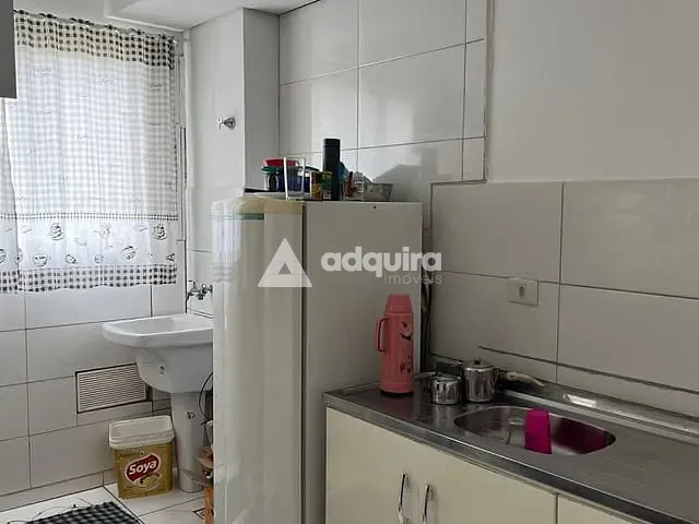 Apartamento com 52m² 2 quartos e 1 banheiro, à venda, no bairro Uvaranas em Ponta Grossa