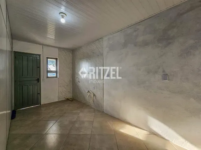 Apartamento 2 quartos e 1 banheiro, para alugar, no bairro Petrópolis em Novo Hamburgo