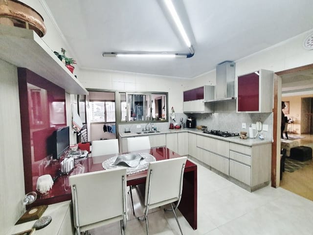 Foto do Apartamento - Apartamento com 4 dormitórios à venda, 170 m² por R$ 750.000,00 - Centro - São José dos Campos/SP | RUSSI IMÓVEIS