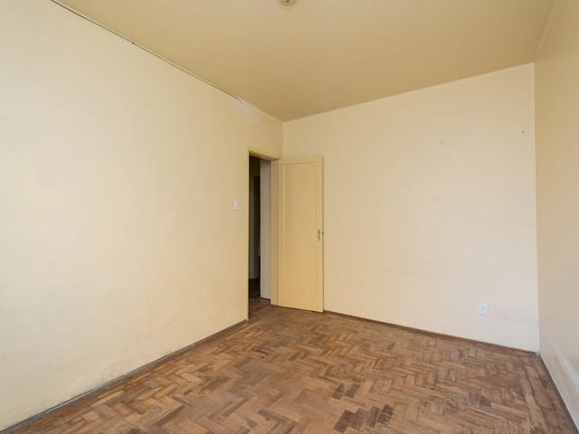 Apartamento com 60m² 2 quartos e 1 banheiro, à venda, no bairro Centro em Pelotas