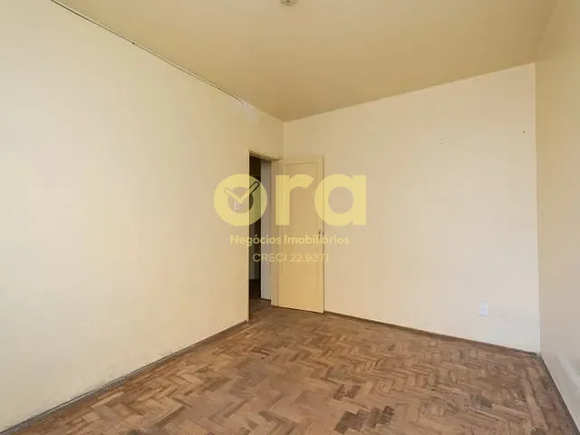 Apartamento com 60m² 2 quartos e 1 banheiro, à venda, no bairro Centro em Pelotas