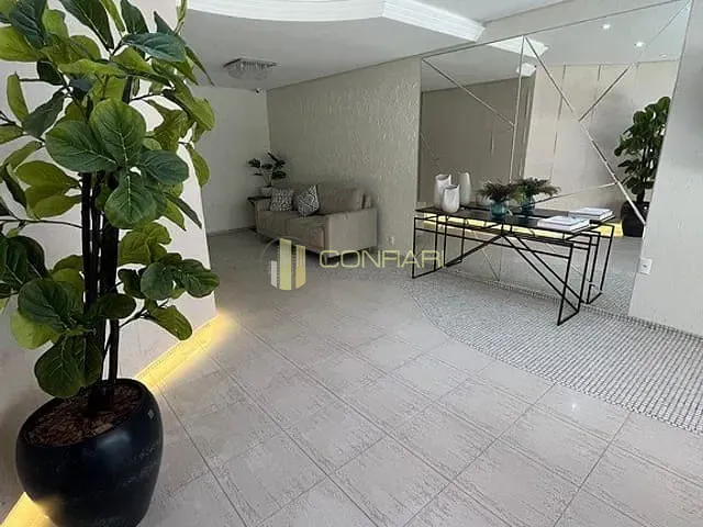 Apartamento com 130m² 3 quartos e 1 banheiro, à venda, no bairro Meia Praia em Itapema