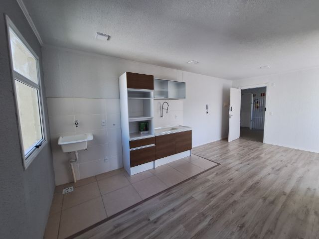 Apartamento com 47m² 2 quartos e 1 banheiro, à venda, no bairro Areal em Pelotas