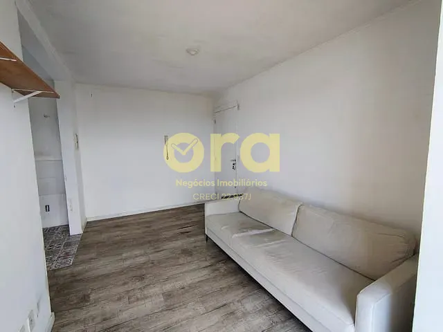 Apartamento com 58m² 2 quartos e 1 banheiro, à venda, no bairro Centro em Pelotas