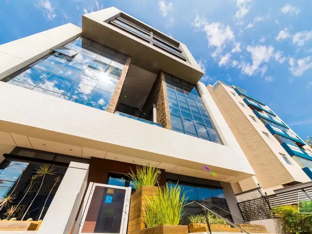 Apartamento 1 quarto e 2 banheiros, para alugar, no bairro São Francisco em Curitiba
