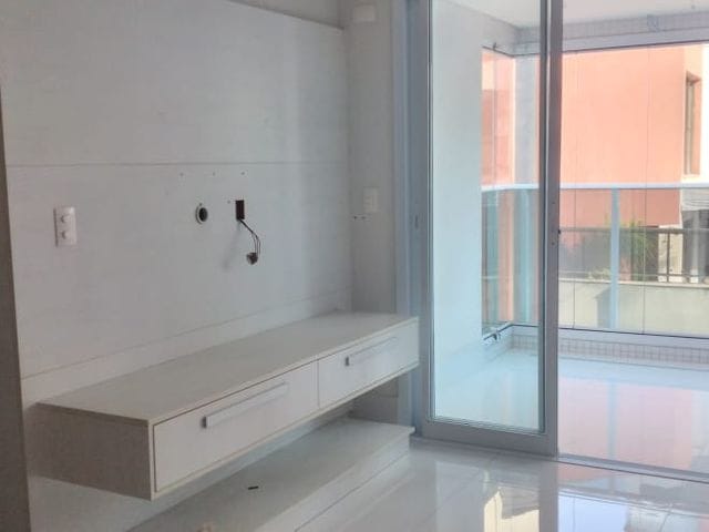 Apartamento com 95m² 3 quartos e 2 banheiros, à venda, no bairro Vila Regente Feijó em São Paulo