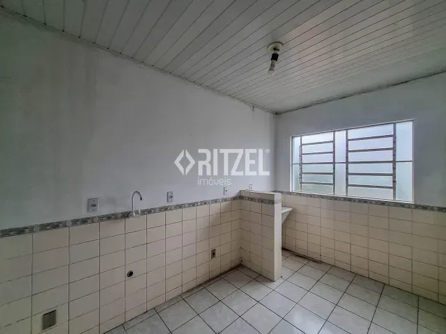 Apartamento com 65m² 2 quartos e 1 banheiro, para alugar, no bairro Campina em São Leopoldo