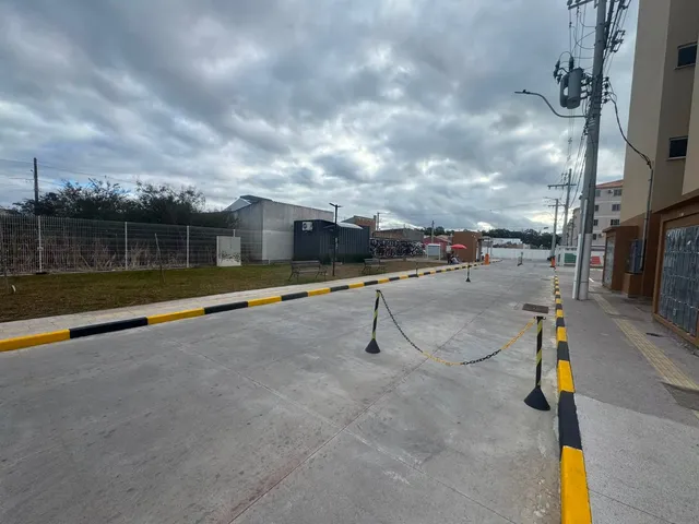 Apartamento com 55m² 2 quartos e 1 banheiro, à venda, no bairro Três Vendas em Pelotas