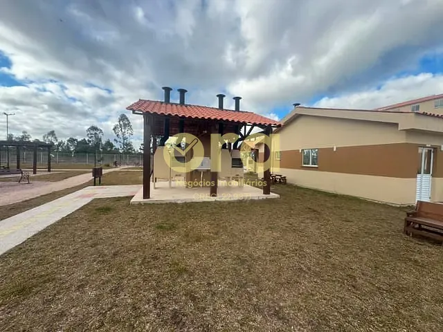 Apartamento com 55m² 2 quartos e 1 banheiro, à venda, no bairro Três Vendas em Pelotas