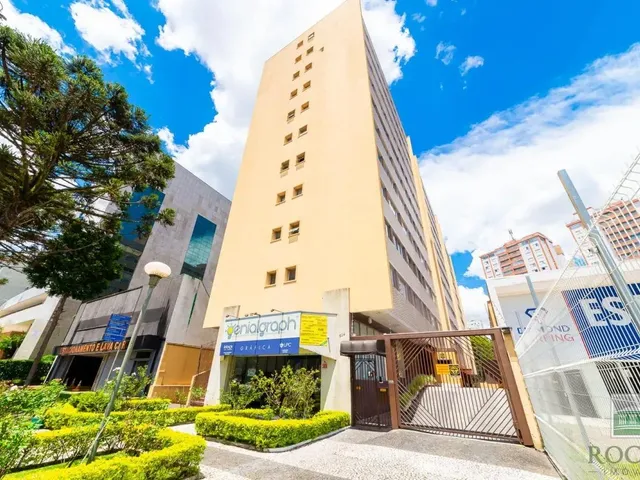 Apartamento para alugar, no bairro Centro Cívico em Curitiba