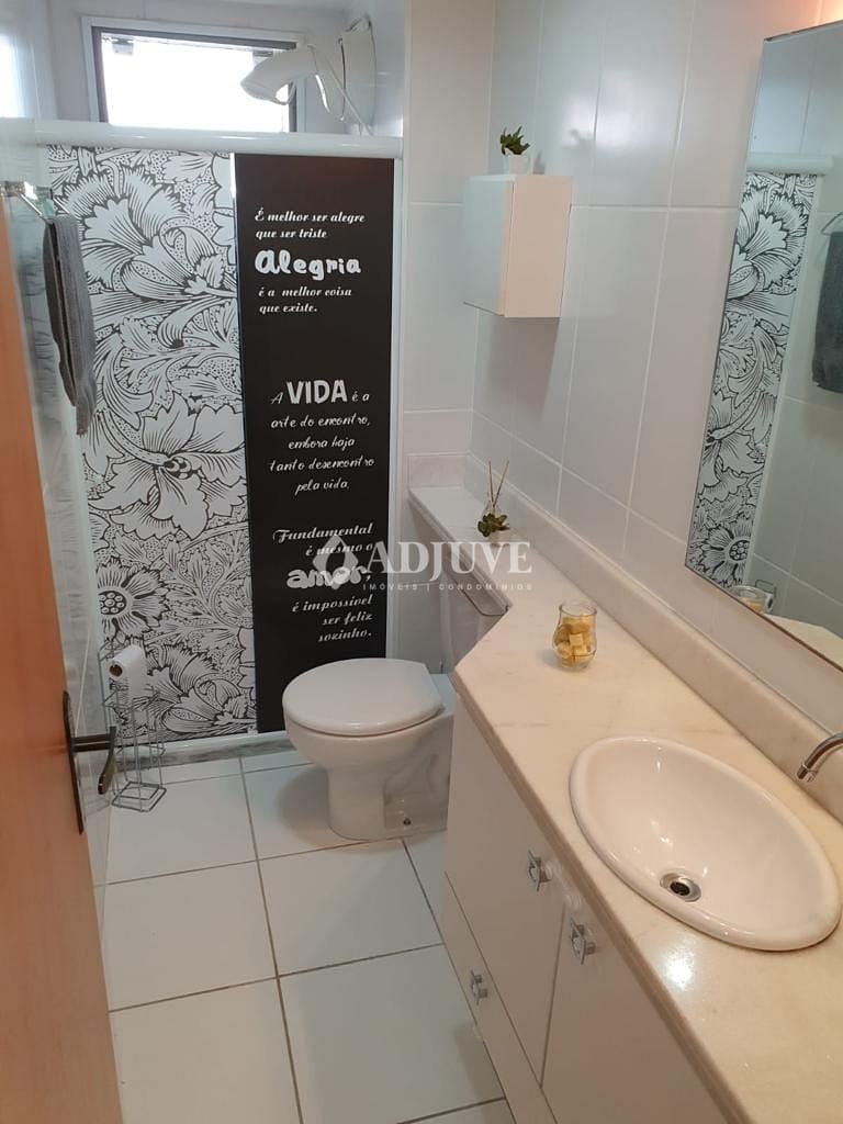 Apartamento à venda com 2 quartos, 76m² - Foto 19