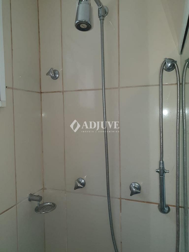 Apartamento à venda com 2 quartos, 76m² - Foto 17