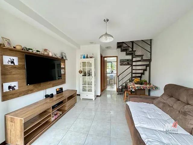 Apartamento 2 quartos e 2 banheiros, à venda, no bairro Quitandinha em Petrópolis