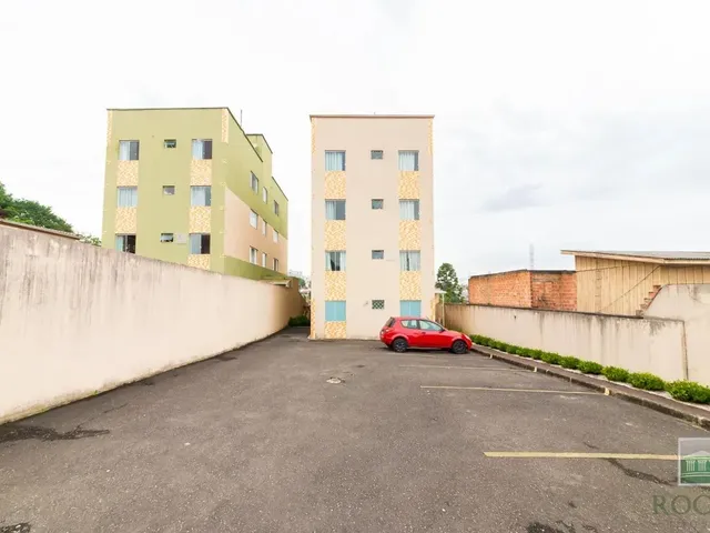 Apartamento 2 quartos e 1 banheiro, para alugar, no bairro Guarani em Colombo