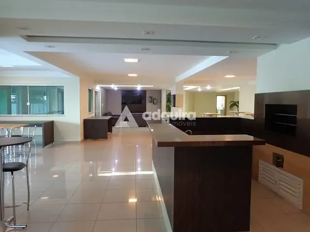 Apartamento com 300m² 3 quartos e 2 banheiros, à venda, no bairro Nova Rússia em Ponta Grossa