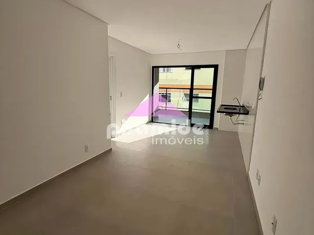 Apartamento com 10m² 1 quarto e 1 banheiro, à venda, no bairro Sumaré em Caraguatatuba
