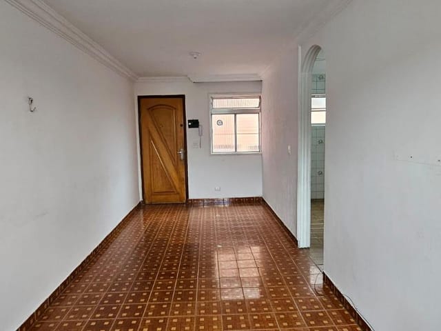 Foto do Apartamento - Apartamento à venda com 2 quartos, 1 banheiro, 1 vaga fechada, 52m² - Cohab II | Collina Imóveis