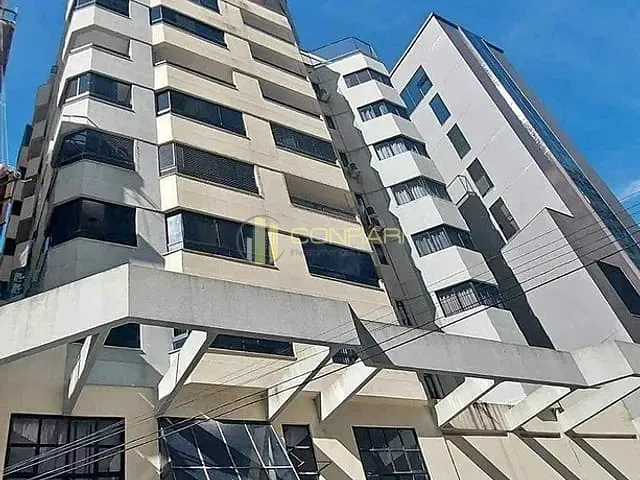 Apartamento com 140m² 3 quartos e 1 banheiro, à venda, no bairro Meia Praia em Itapema