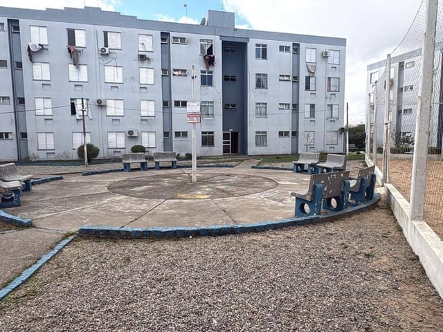 Apartamento com 52m² 2 quartos e 2 banheiros, à venda, no bairro Centro em Pelotas