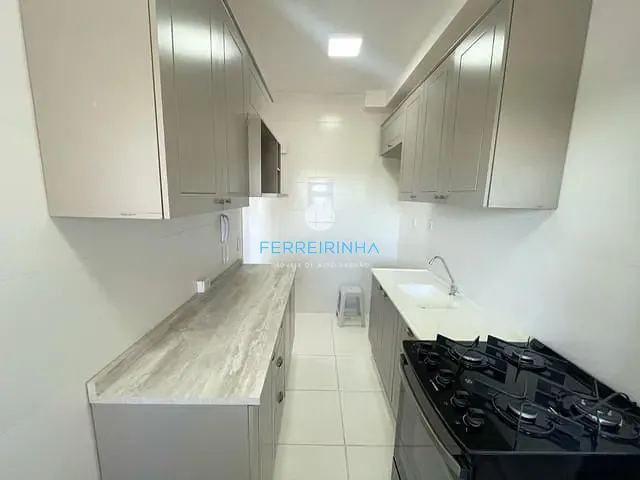 Apartamento 3 quartos e 2 banheiros, à venda ou para alugar, no bairro Condomínio Residencial Colinas do Paratehy em São José dos Campos