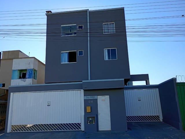 Apartamento com 90m², à venda, no bairro Balneário Pereque em Porto Belo