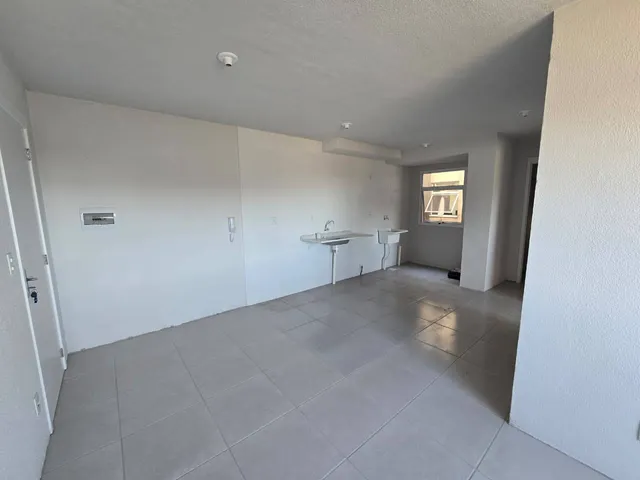 Apartamento 2 quartos e 1 banheiro, à venda, no bairro Três Vendas em Pelotas