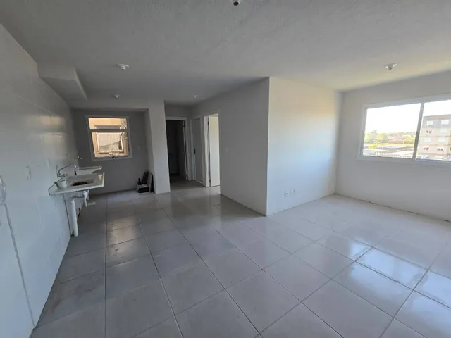 Apartamento 2 quartos e 1 banheiro, à venda, no bairro Três Vendas em Pelotas
