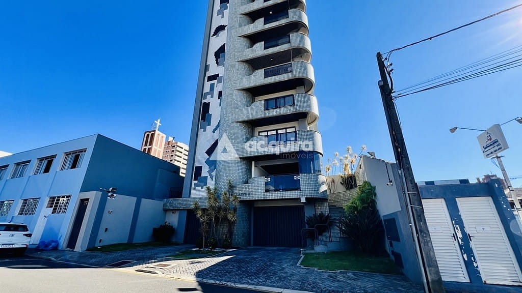 Apartamento à venda com 3 quartos, 209m² - Foto 1
