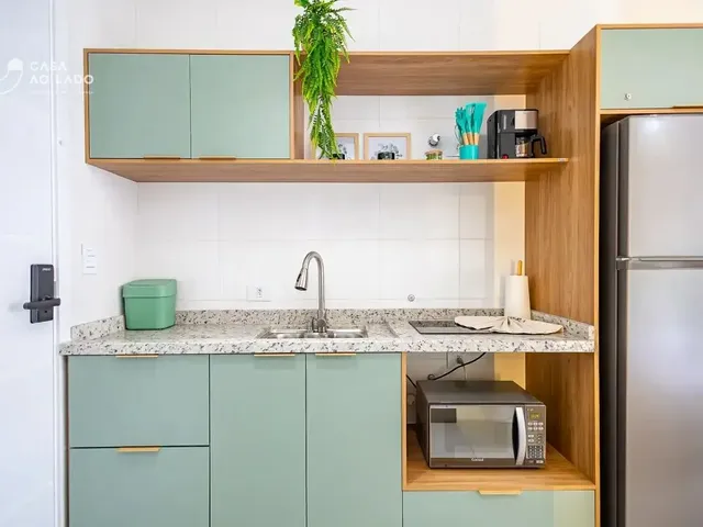 Apartamento 1 quarto e 1 banheiro, para alugar, no bairro Centro em Curitiba