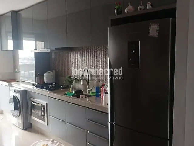 Apartamento 3 quartos e 1 banheiro, à venda, no bairro Parque Jamaica em Londrina