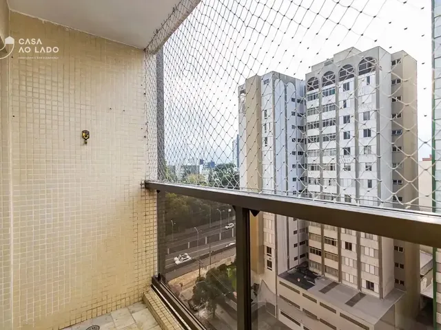 Apartamento 3 quartos e 2 banheiros, à venda, no bairro Centro em Curitiba
