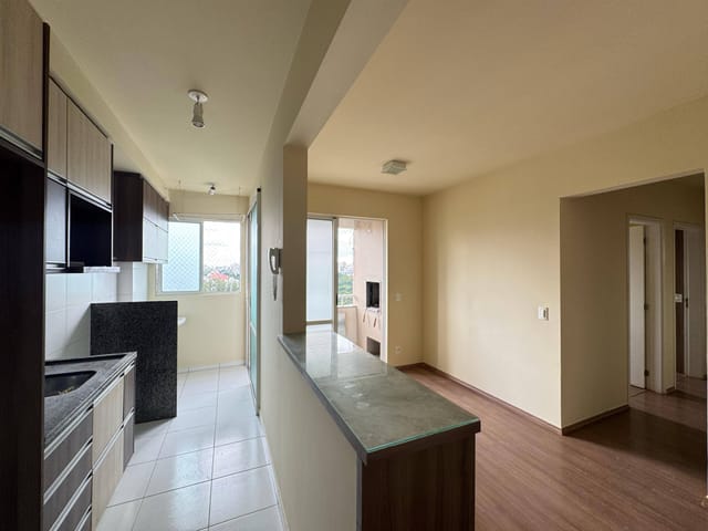 Apartamento 3 quartos e 2 banheiros, para alugar, no bairro Aurora em Londrina