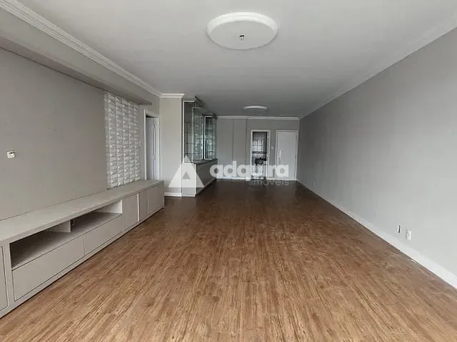 Apartamento com 155m² 3 quartos e 1 banheiro, à venda, no bairro Centro em Ponta Grossa