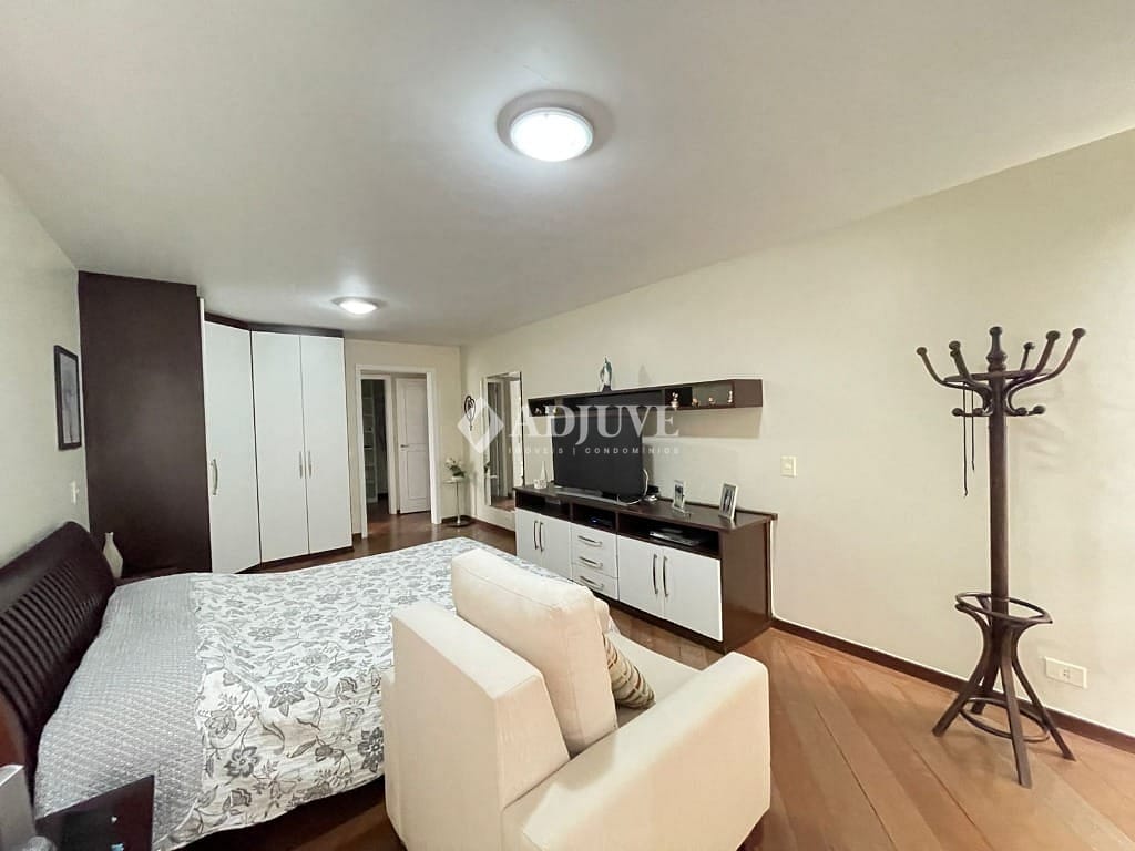 Apartamento à venda com 4 quartos, 262m² - Foto 15