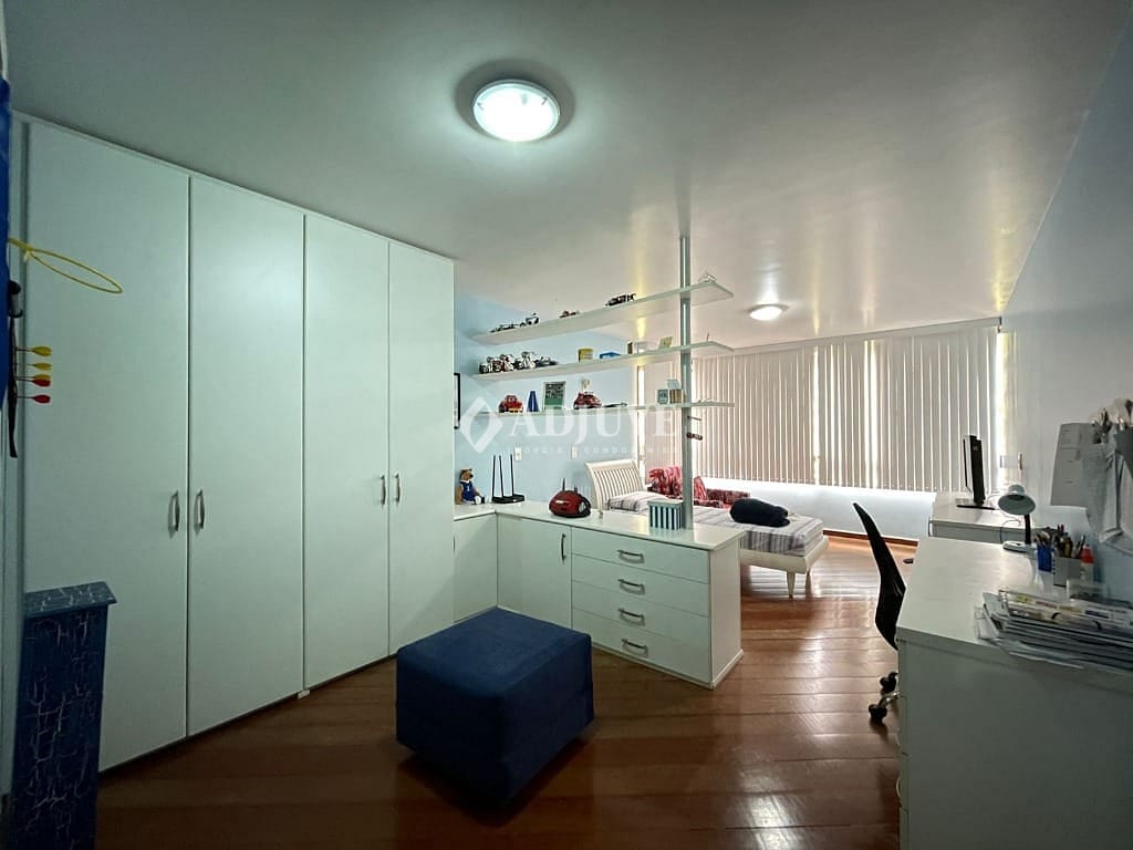 Apartamento à venda com 4 quartos, 262m² - Foto 11